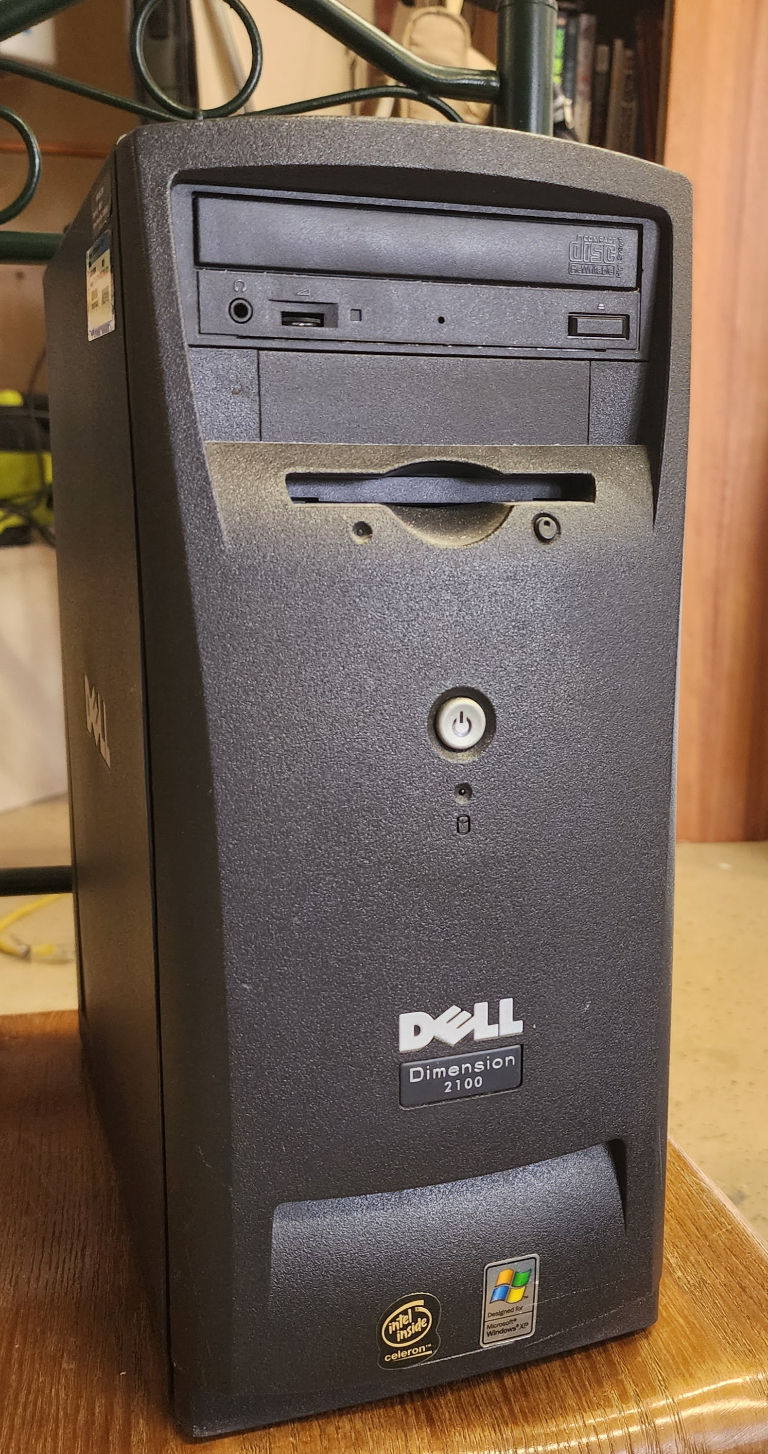 Dell Dimension 2100 Personal Computer